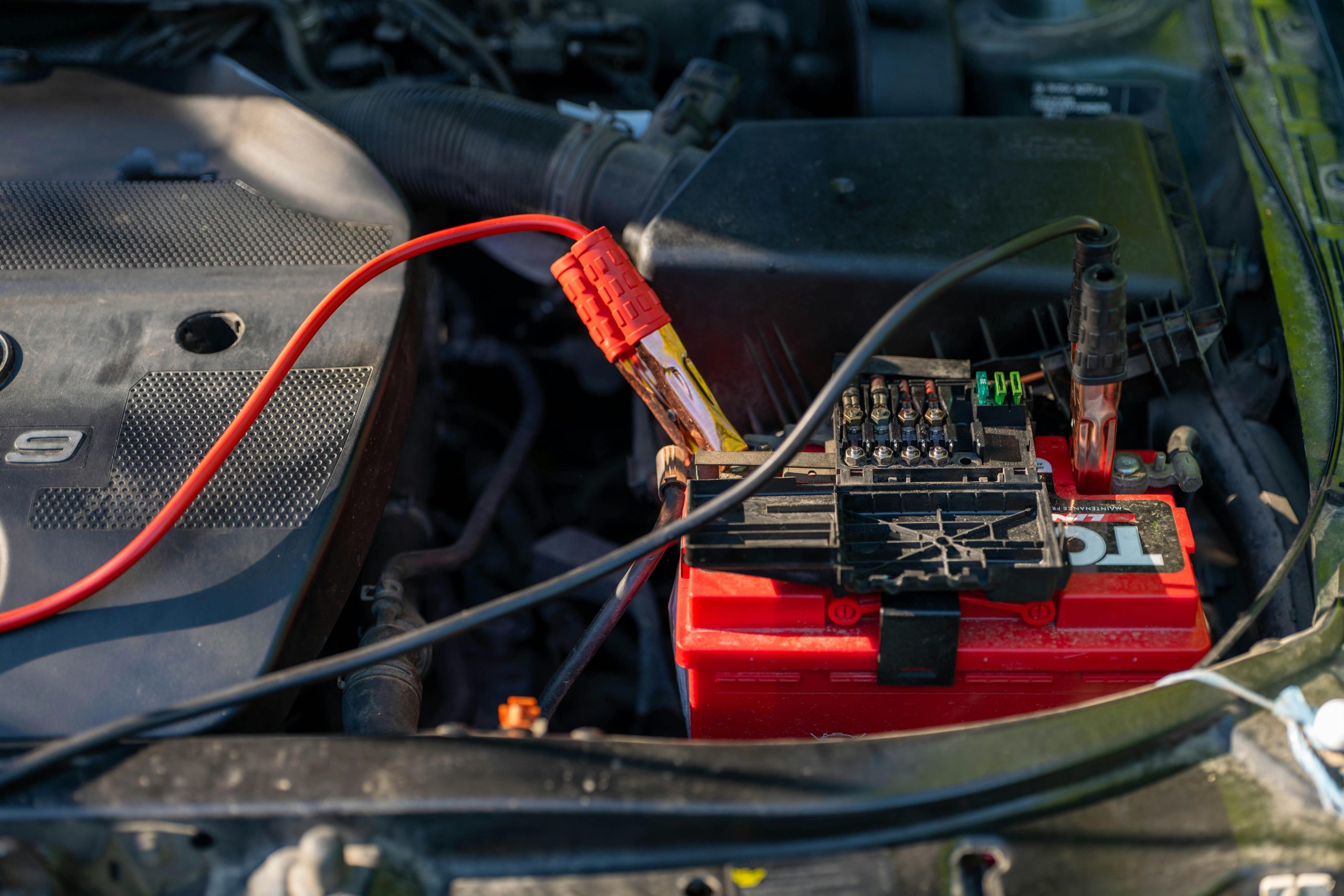 Signs Your Car Battery Needs Replacement